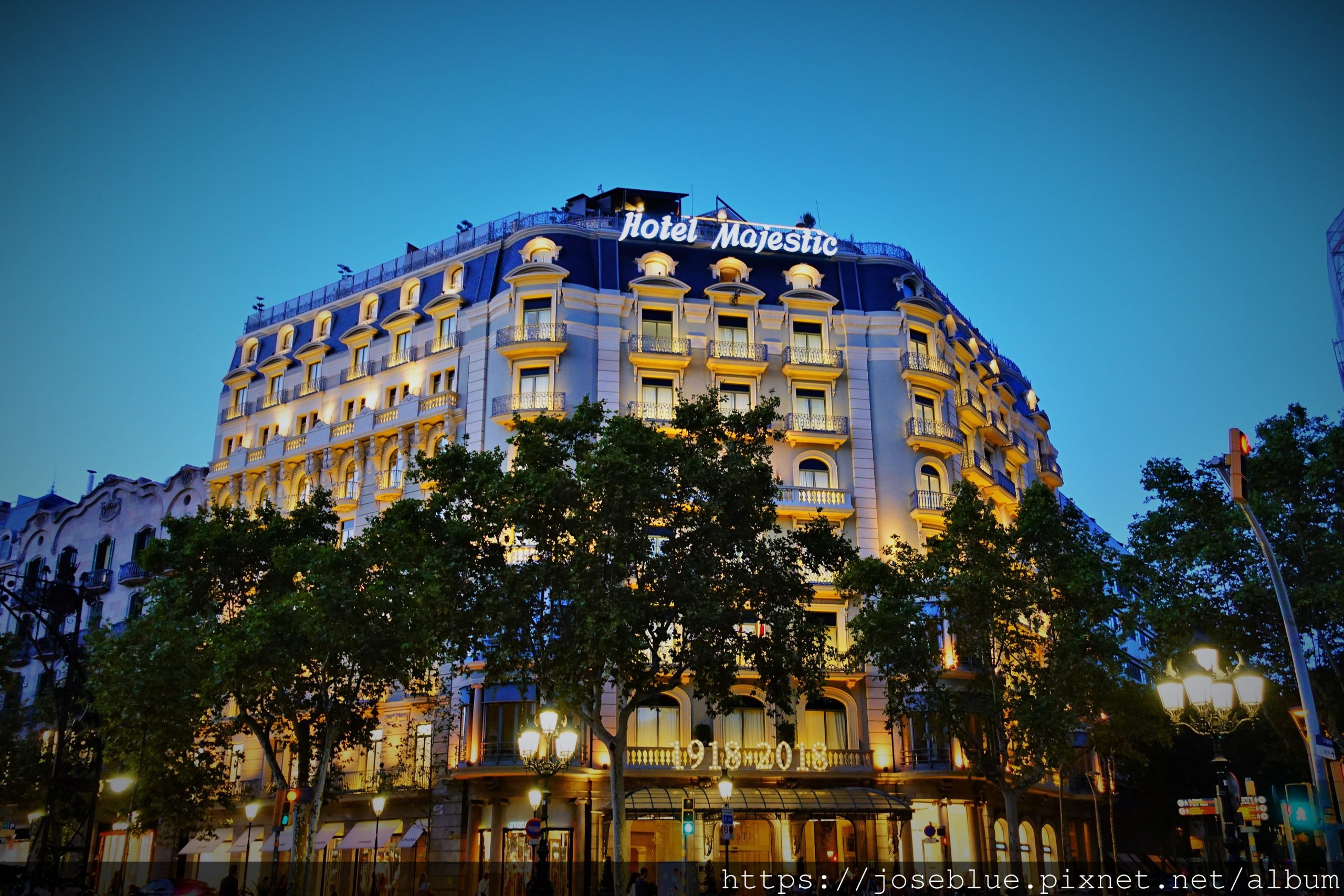 歐洲 西班牙 【 巴塞隆納 Hotel & SPA Majestic Barcelona 】 消失的第九層樓 市中心 五星級 安全 治安 區域 住宿 旅館 自由行 建議 選擇