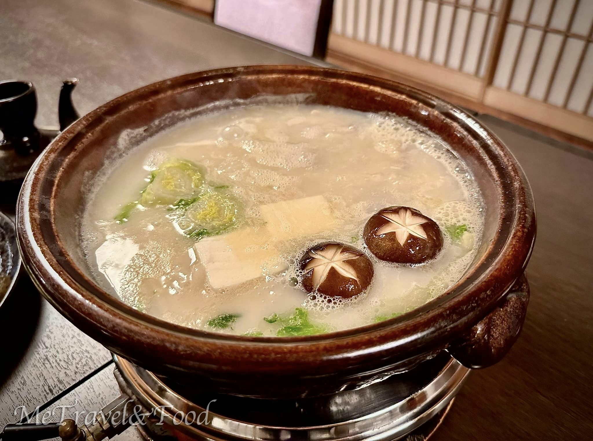 【日本 • 京都 • 鳥彌三 • 水炊鍋 き 】 膠原蛋白 補好補滿,冬日裡那碗溫暖 雞肉鍋 米其林 一星